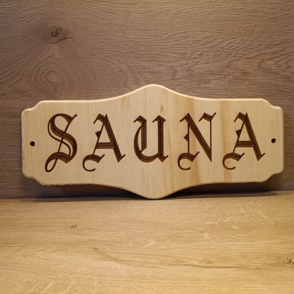 Sauna_isokylttihevi Ovikyltti Sauna 34x15 cm gootti